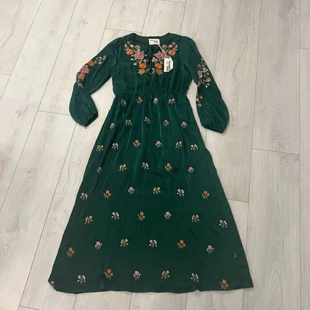 Savanna Jane Whispering Sweet Nothings Embroidered Maxi In Hunter Green Size M
